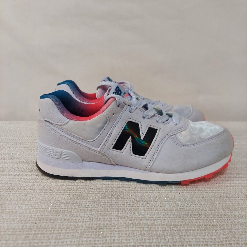 New Balance‎ 574 Big Kid Silent Grey White Kids Size 2